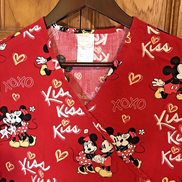 Disney Mickey & Minnie Mouse Scrub Top Women's XS Red Wrap Cinch Back 3 Pocket - Picture 4 of 12